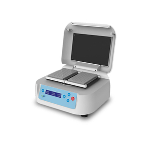 حاضنة microplate